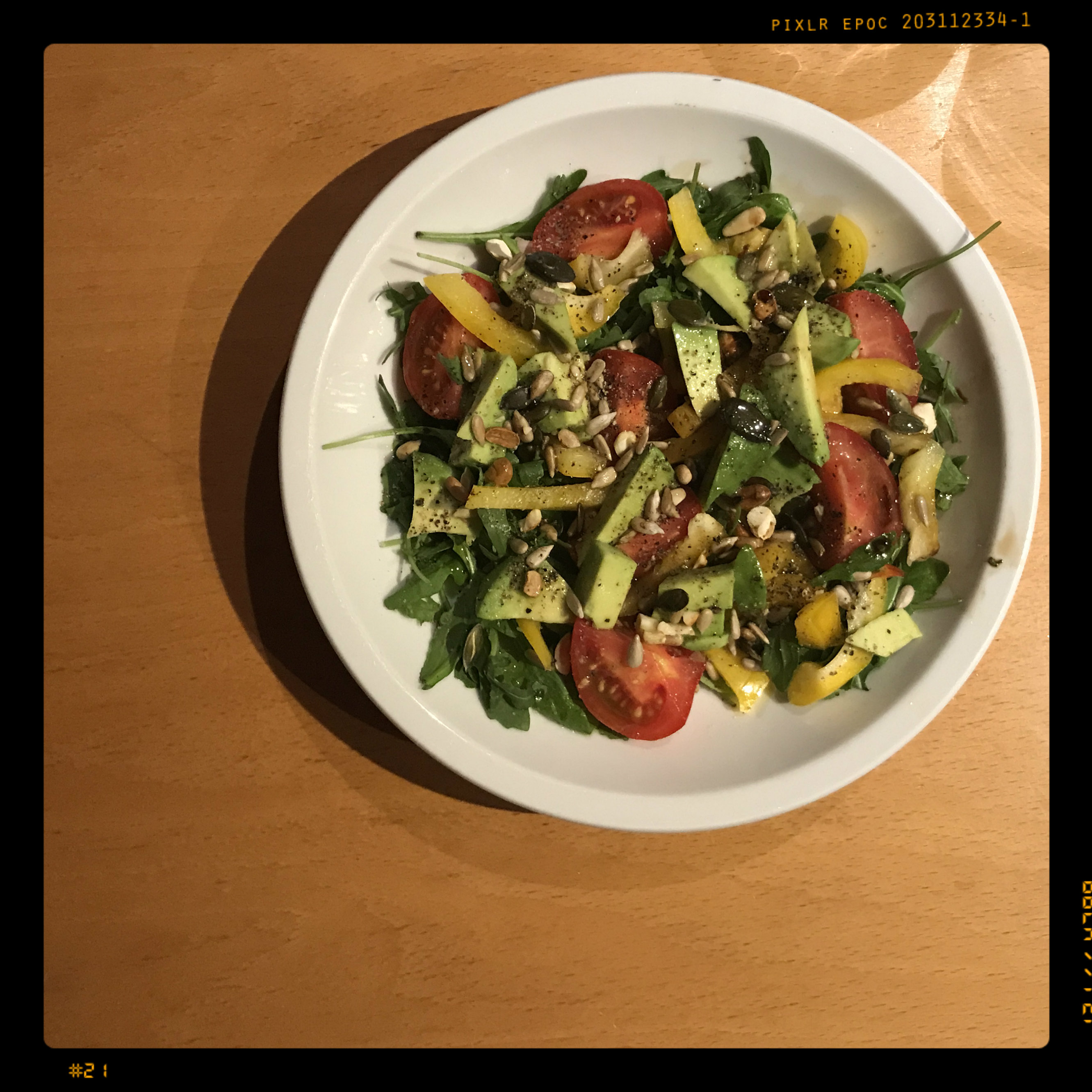 Rucola-Salat mit Avocado – Schlemm dich fit!